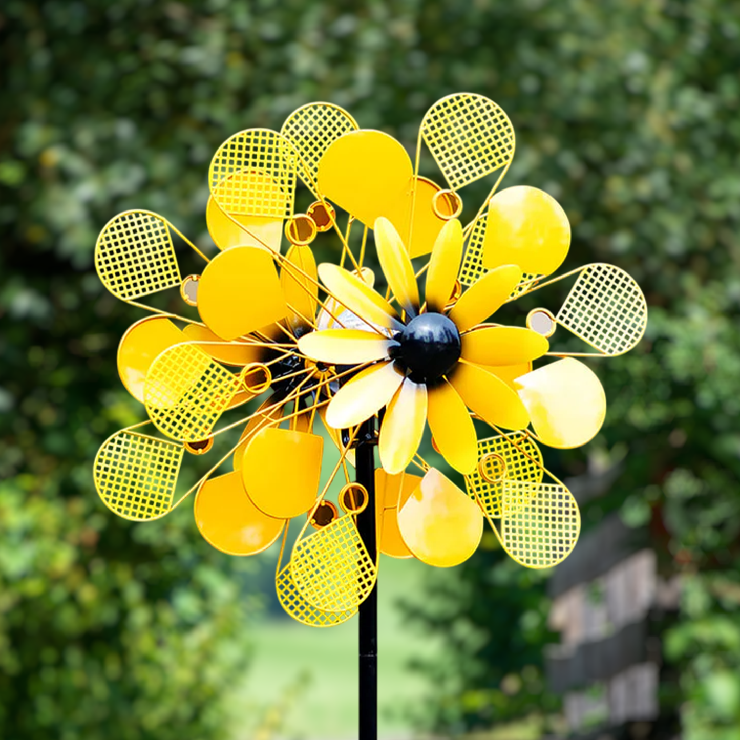 Radiant Daisy Solar Wind Spinner